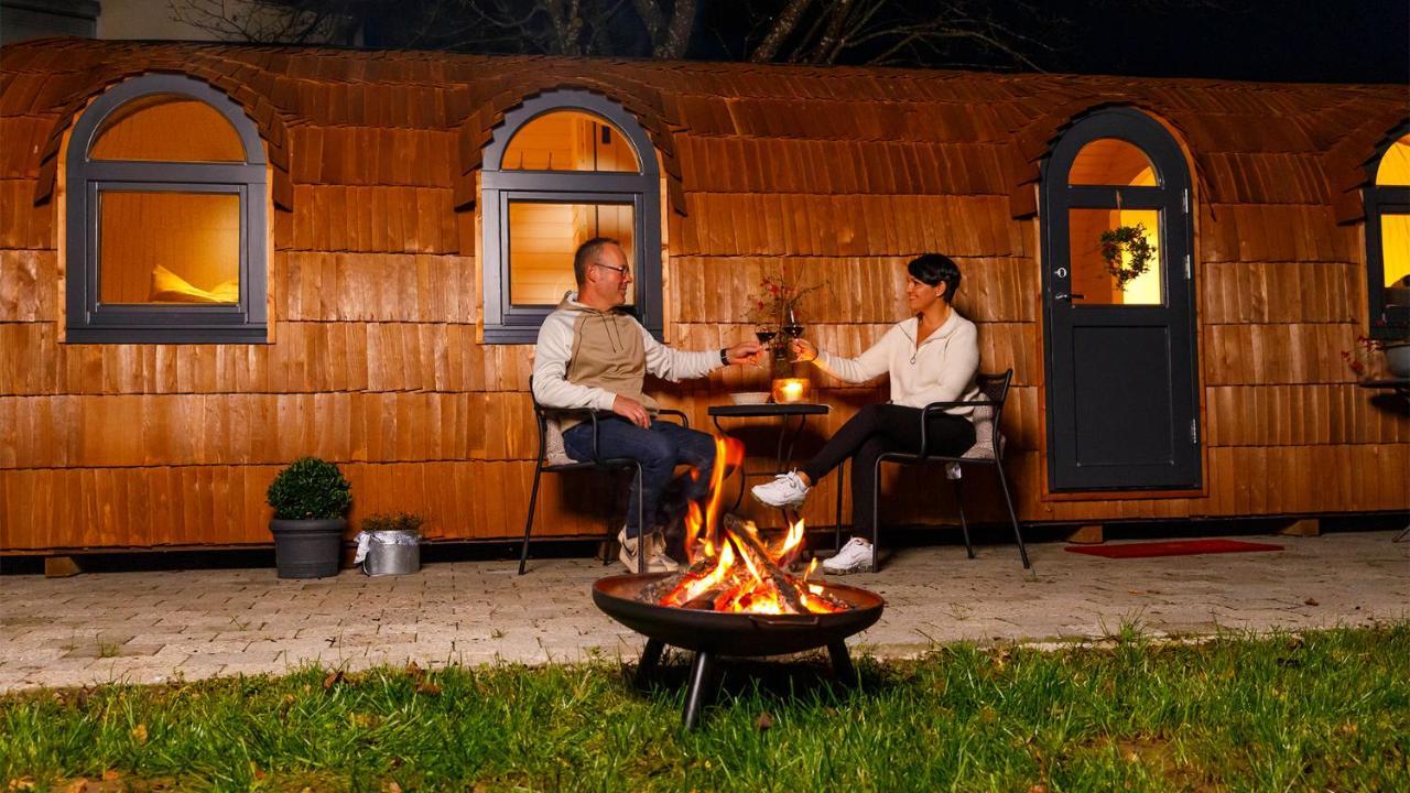 Auszeitgarten - Urlaub Im Tinyhaus Im Herzen Von Oberschwaben เอาเล็นดอร์ฟ ภายนอก รูปภาพ